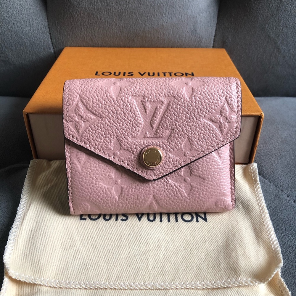 ⭐SOLD⭐ Louis Vuitton Zoe Wallet in Mono Empreinte